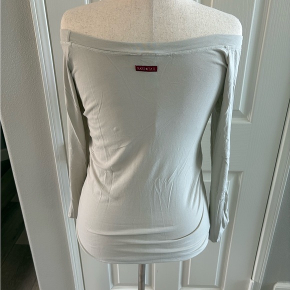 Hard Tail | Sexy off the shoulder Tee | sz M | Very Good Condition - Picture 4 of 9